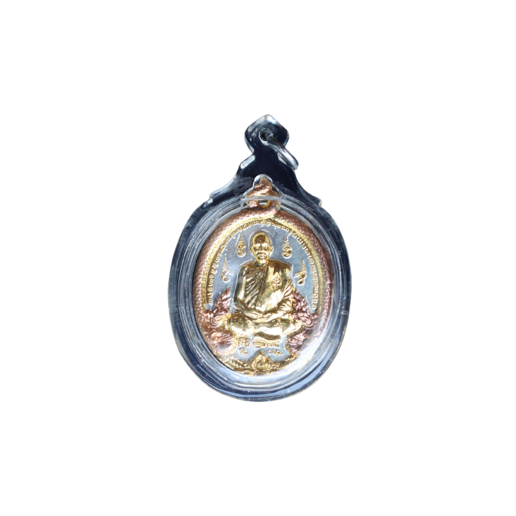 เหรียญรุ่นแรก นาคราชคู่ เนื้อสามกษัตริย์