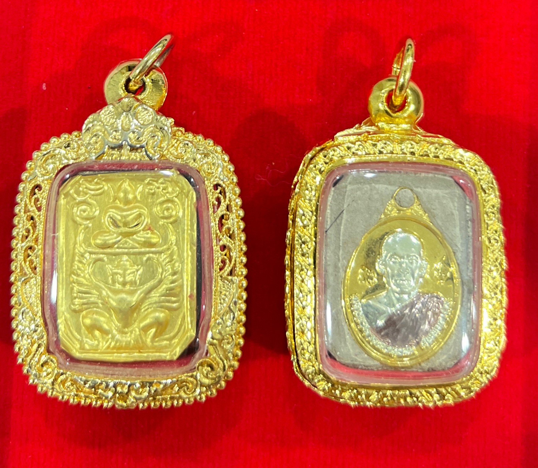 พระหลวงพ่อปานทรงครุฑ